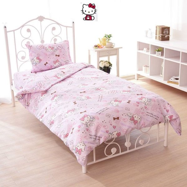 Photo1: Hello Kitty Pink Bedding Set (1)